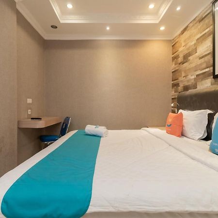 Sans Hotel Beauty Palembang Exterior foto