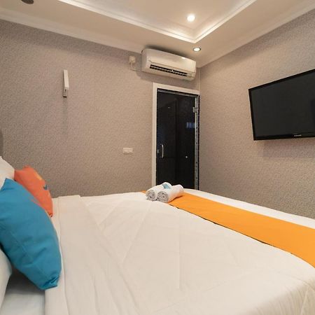 Sans Hotel Beauty Palembang Exterior foto