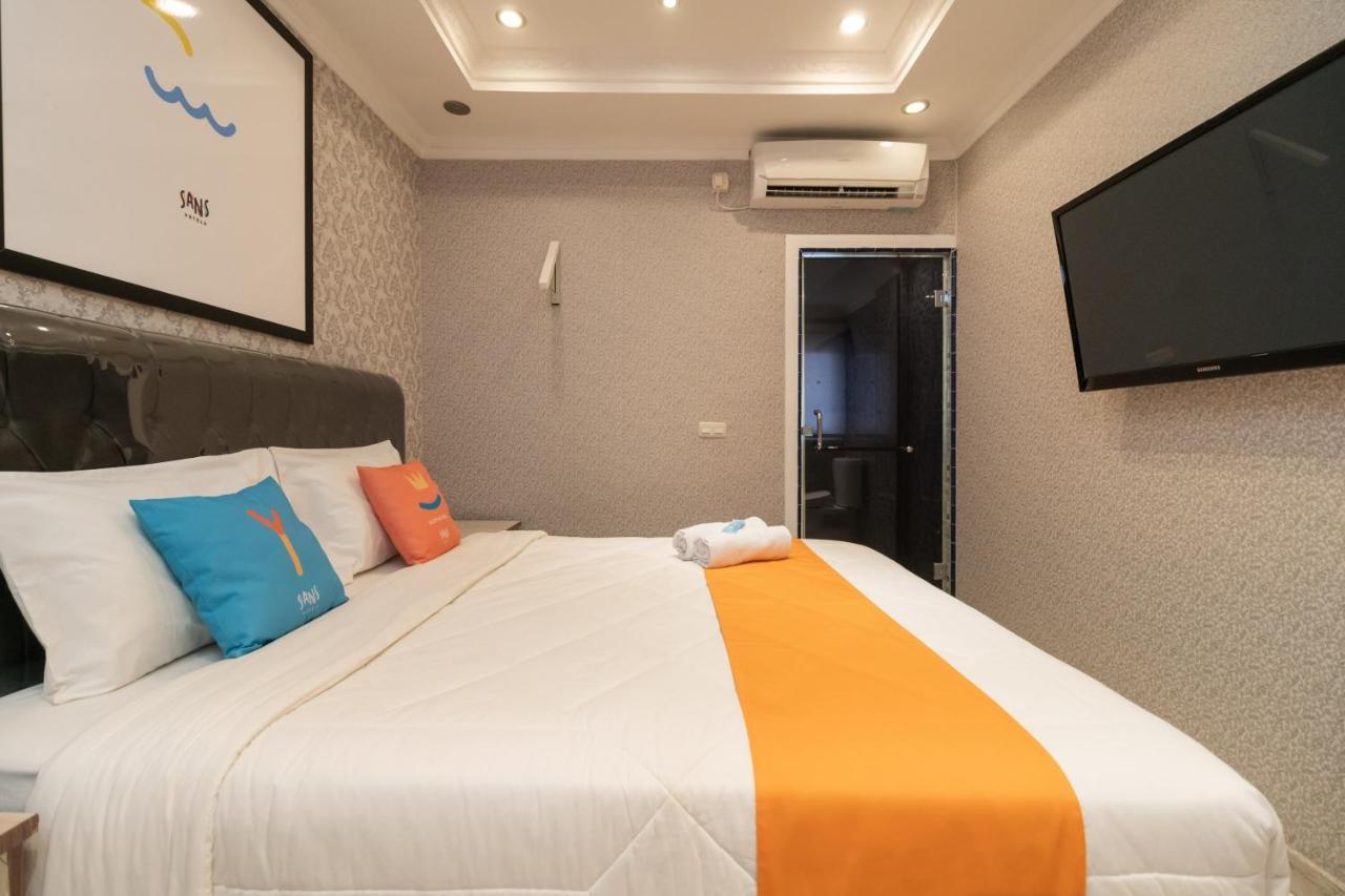 Sans Hotel Beauty Palembang Exterior foto